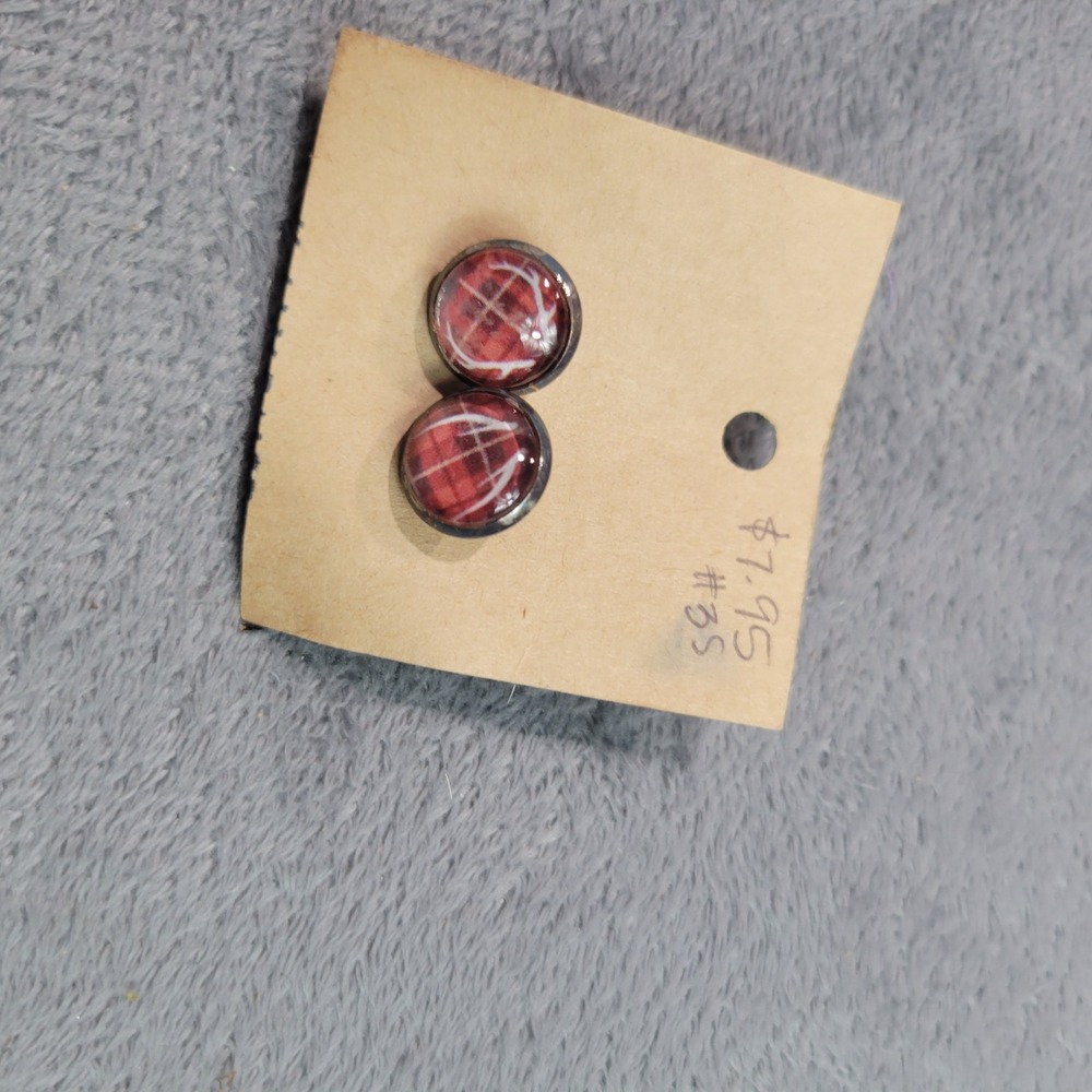Earrings Womens OS Red Plaid Cabochon Stud Tartan Holiday Cabin Core Buffalo